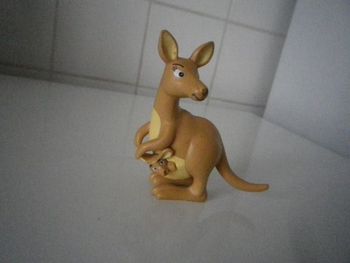 JOUET KANGOUROU ET SON BEBE