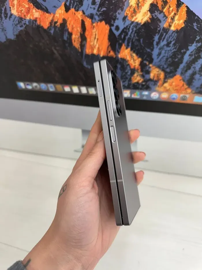 Samsung Galaxy Z Fold 6 - photo numéro 3