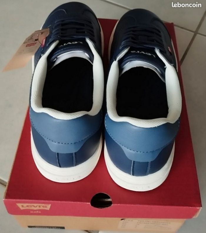 Baskets Levi's neuves pour homme, jamais portées, pointure 38 - photo numéro 3