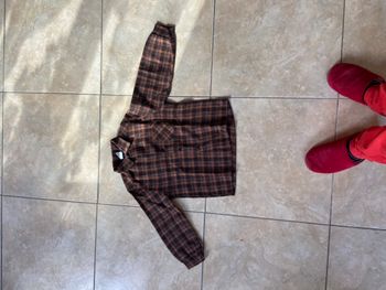 chemise à carreaux marron