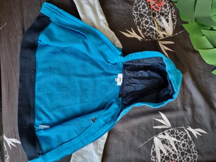 Veste 18 mois Hugo Boss - photo numéro 2