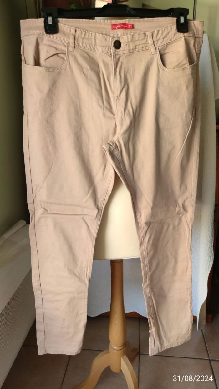 Jean beige  NEUF 48