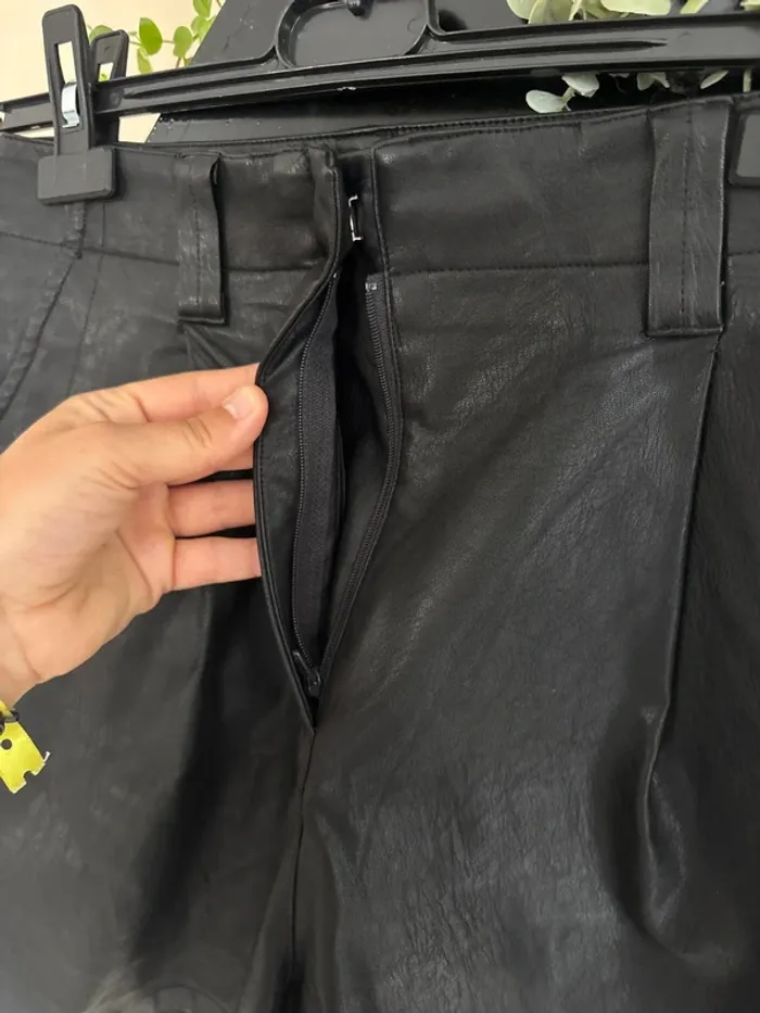 Short similicuir - photo numéro 2