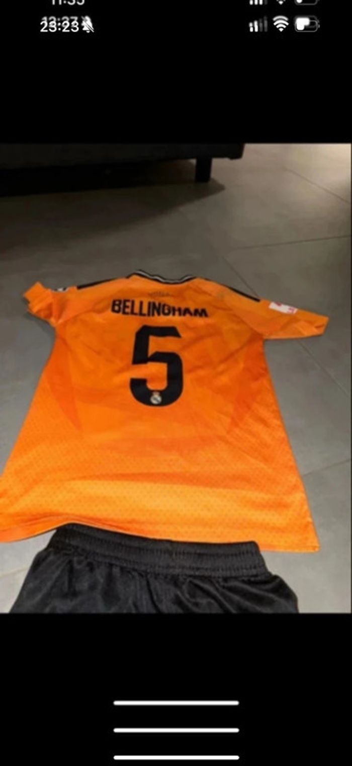 Maillot de foot garçons taille 140 bonne etat - photo numéro 3