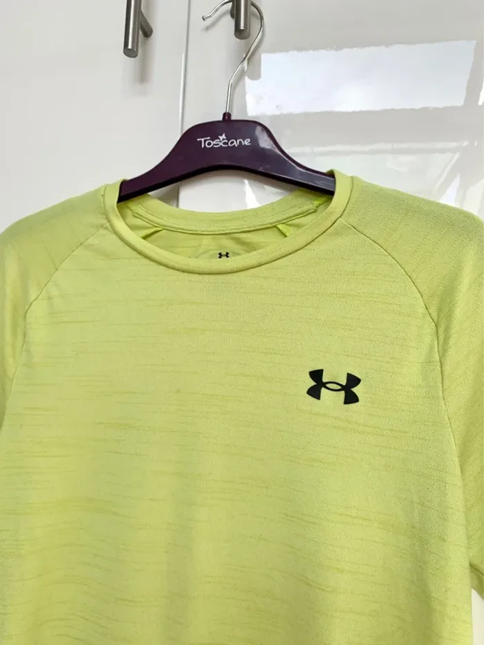 T shirt Mixte Under Armour jaune fluo - photo numéro 2