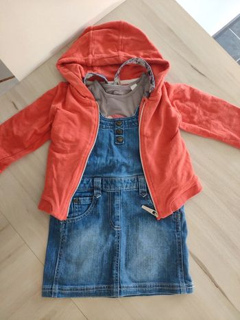 Tenue complète 12 mois jupe jean t shirt escargot et gilet rouge orangé
