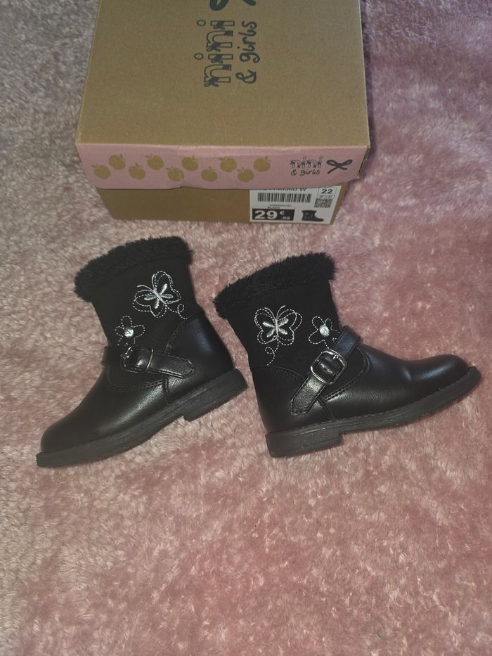 Bottes T.22 - photo numéro 3