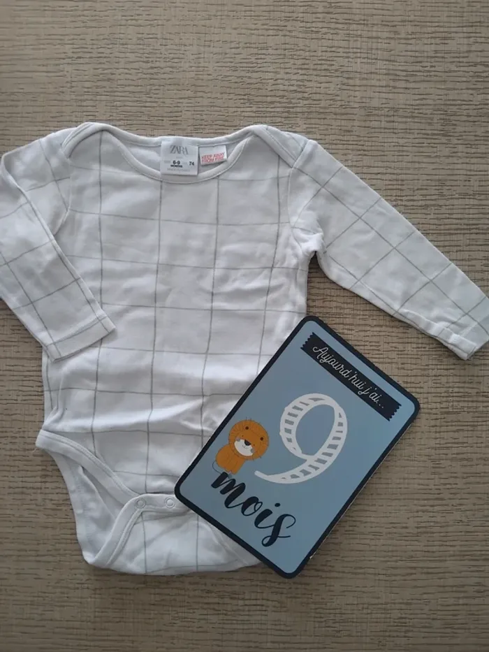 Body 6/9 mois / 74 cm