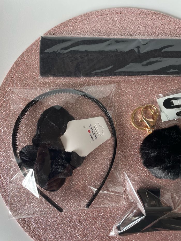 Lot accessoires pour cheveux noir - photo numéro 2