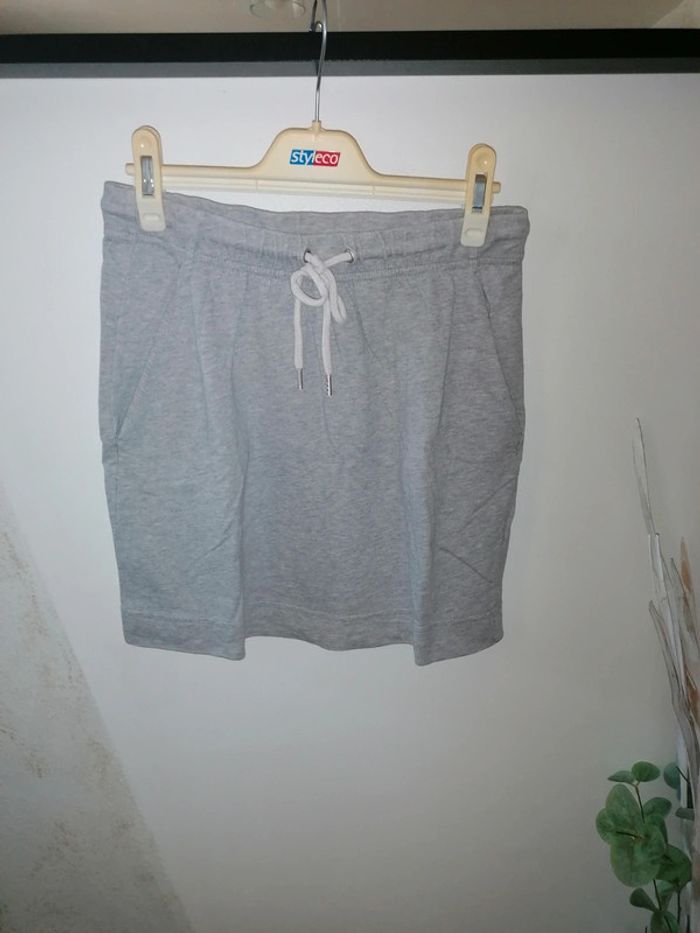 Jupe tee-shirt H&M XS ou 14ans ado