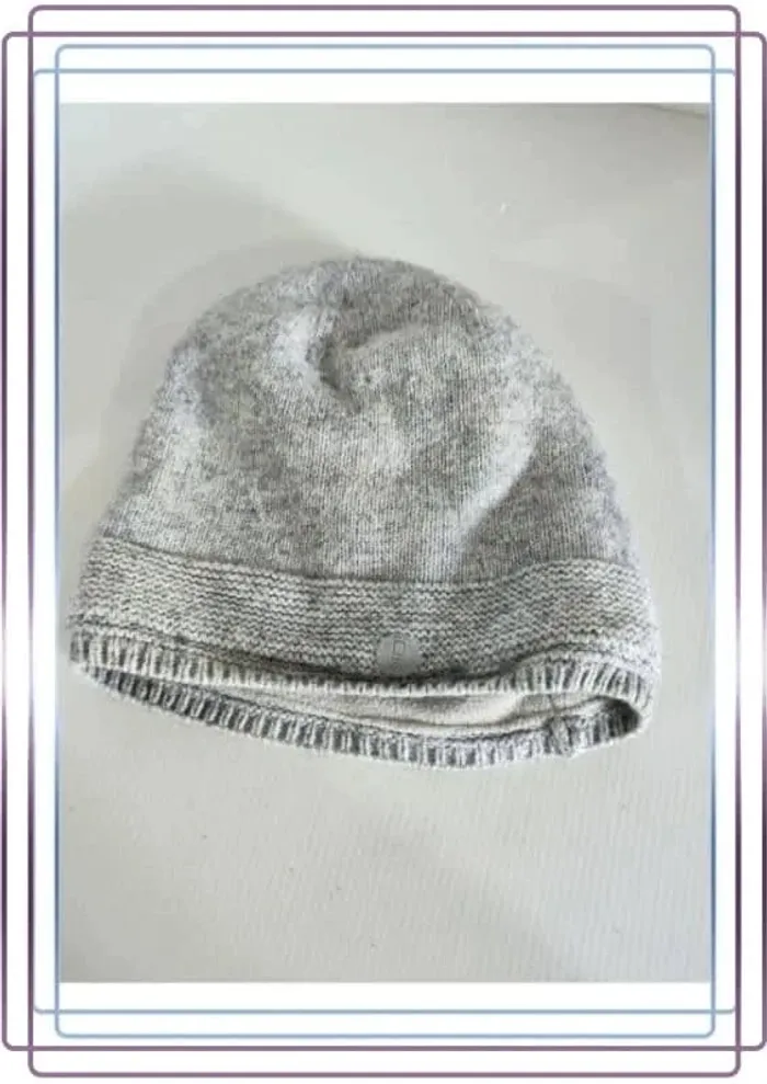 Bonnet gris Okaidi, bon état taille 8/12 ans