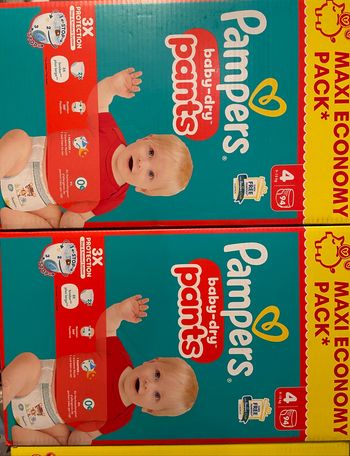 2 cartons de couches Pampers pants taille 4