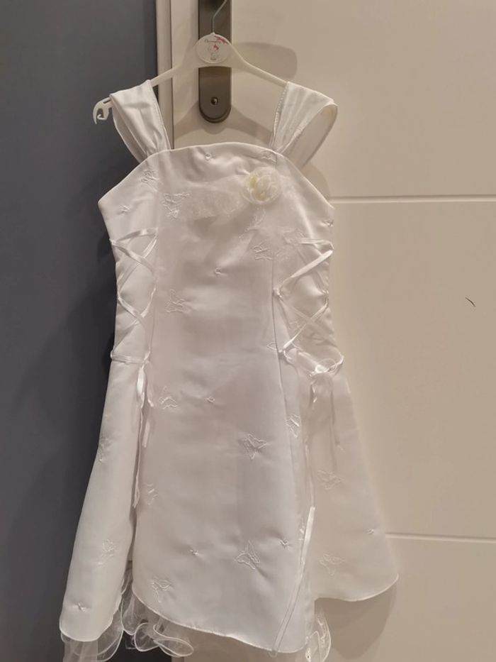 Robe de cérémonie Blanche avec papillon