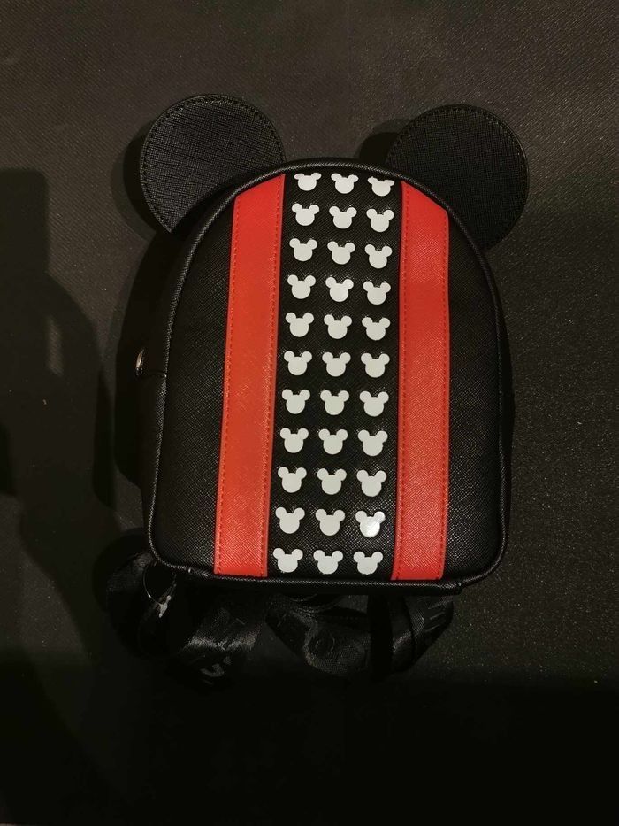 Sac à Dos Loungefly / Mickey Mouse / Disney / Noir et Rouge