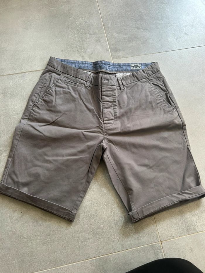Short chino gris