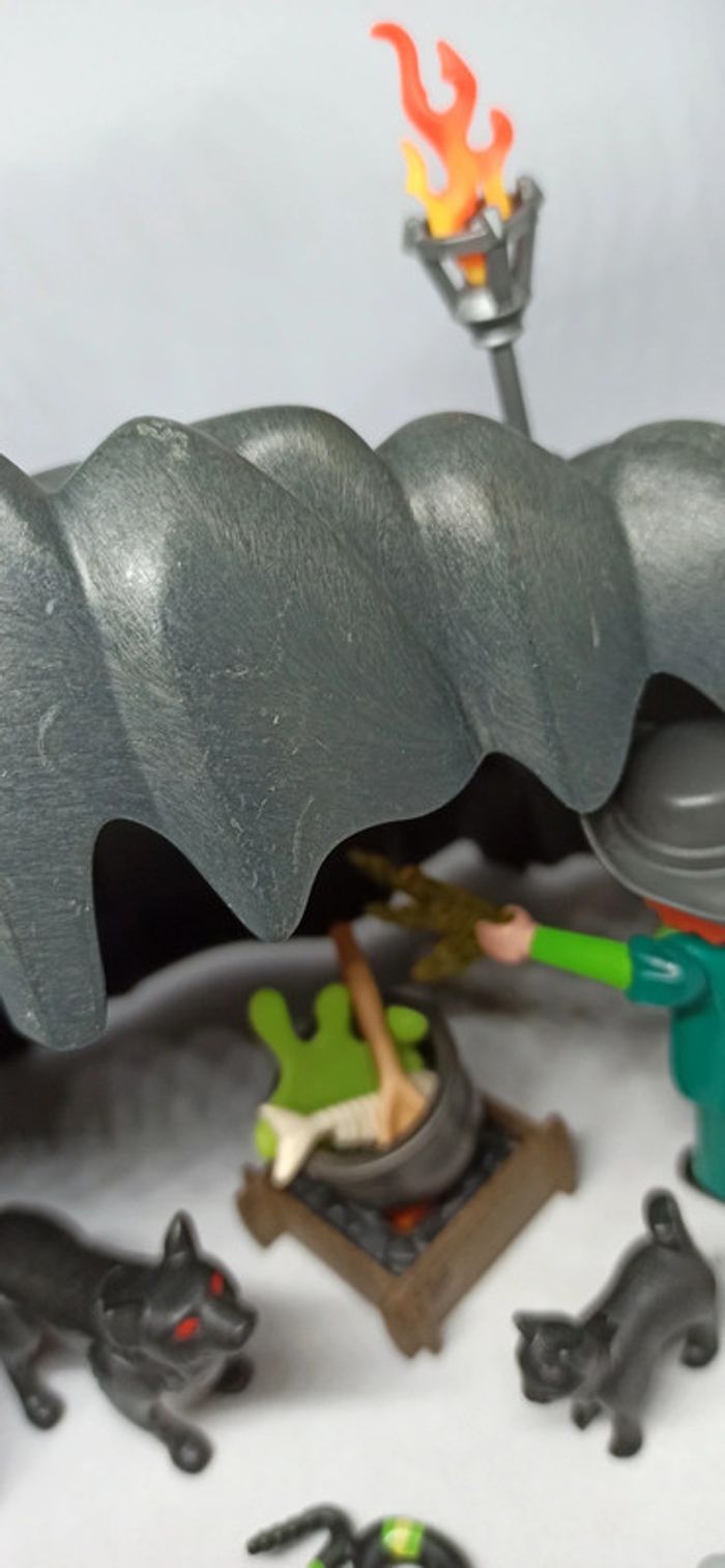 Décor paysage scène avec grotte et sorcière playmobil - photo numéro 6