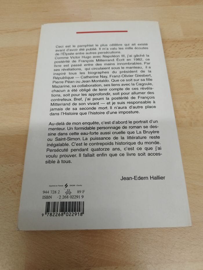 JEAN-EDERN

HALLIER

L'HONNEUR PERDU DE FRANÇOIS MITTERRAND

ÉDITIONS DU ROCHER / LES BELLES LETTRES - photo numéro 2