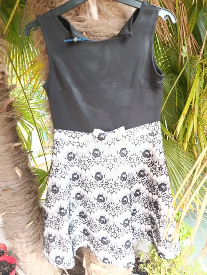 Petite robe noire cocktail