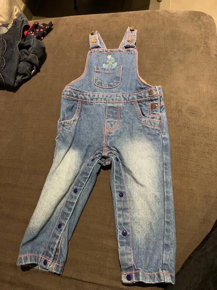 Salopette en jean 1 an