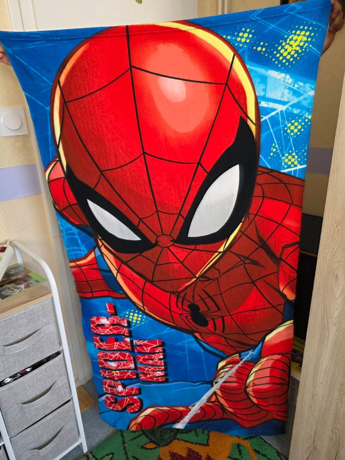 SERVIETTE DE PLAGE SPIDERMAN MARVEL MICROFIBRE TOUTE DOUCE