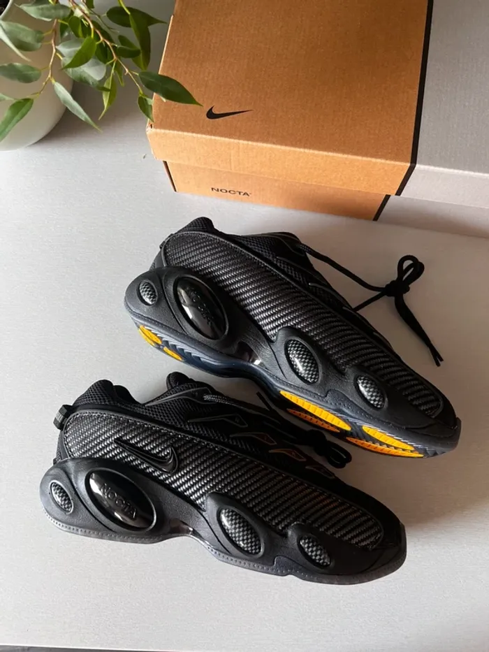 Nike × NOCTA Glide “Black / Iron Grey / University Gold” - photo numéro 8