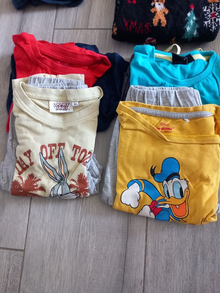 Lot de vêtements garçon 4 ans - photo numéro 3