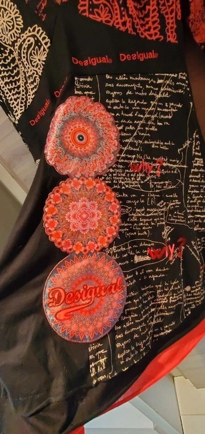 Très  belle  robe desigual taille XL - photo numéro 8