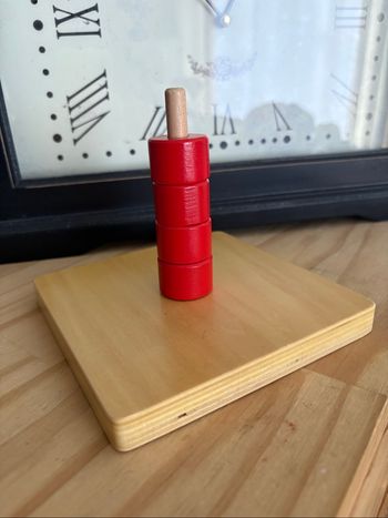 Jeu de formes à empiler