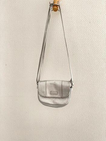 🩸 Sac à bandoulière gris argenté neuf  newbags 🩸