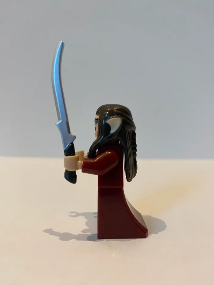 Figurine type Lego Elrond le roi elfe. le seigneur des anneaux - photo numéro 2