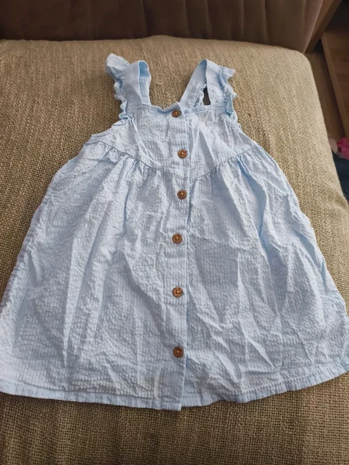 Robe h&M 12 18 mois excellent état
