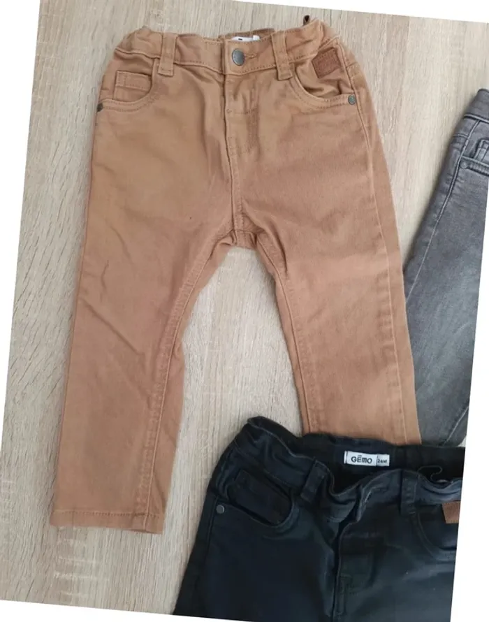 Lot de 3 jeans Taille 24 mois marque Gémo - photo numéro 2