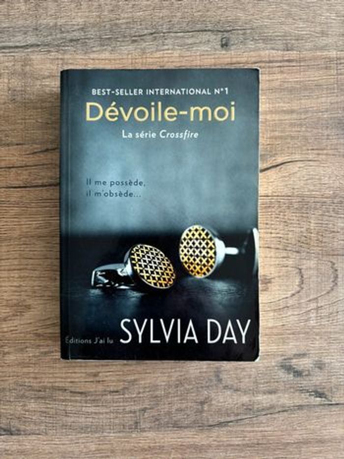 livre Crosstire T1: Dévoile-moi de Sylvia