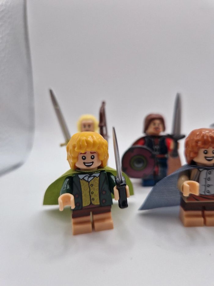 Figurines type lego 9 membres de la communauté de l'anneau seigneur des anneaux / hobbit - photo numéro 5