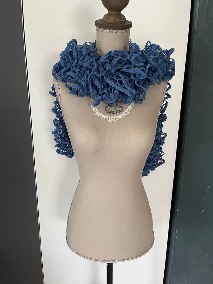 ☆☆ Écharpe 160 cm en Excellent État ☆☆ - photo numéro 4
