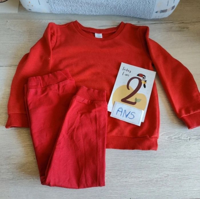 Ensemble LC waikiki rouge 2 ans