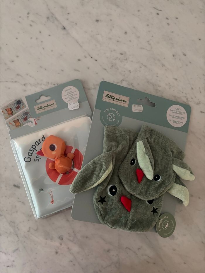 Livret et gants pour le bains Les Lilliputiens