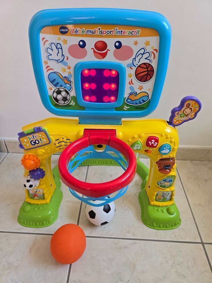 🥰👌🏀🤩💙(etat neuf) superbe jouet multisport interactif (ferme)💙💙🤩😍🏀⚽️ (envoi rapide et soigné) pas de looker!!!