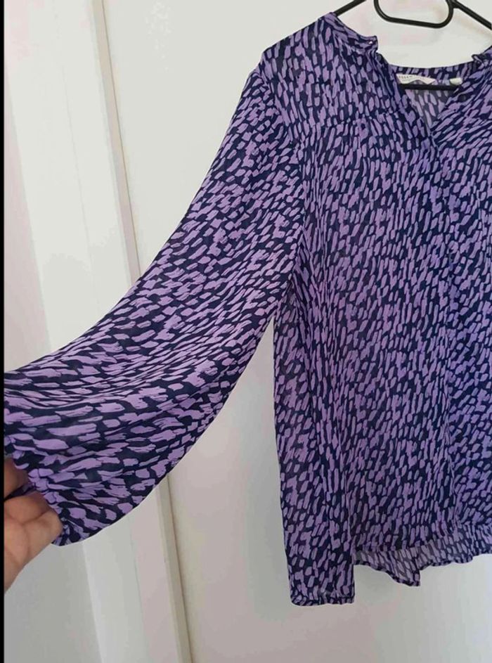 Chemise  légere  taille 44 - photo numéro 4