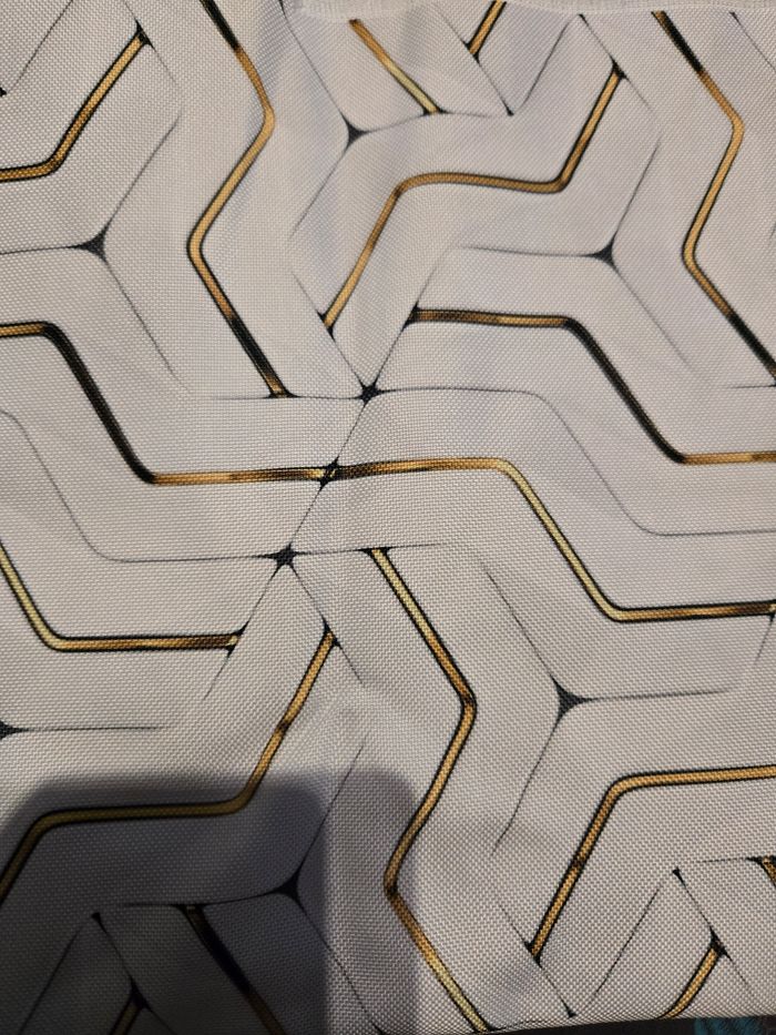 Morceau de tissus - photo numéro 5