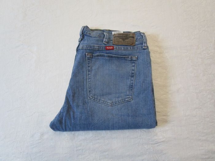 Jean homme Wrangler coupe droite straight taille 44 W34 L29 Bleu (J271) - photo numéro 8