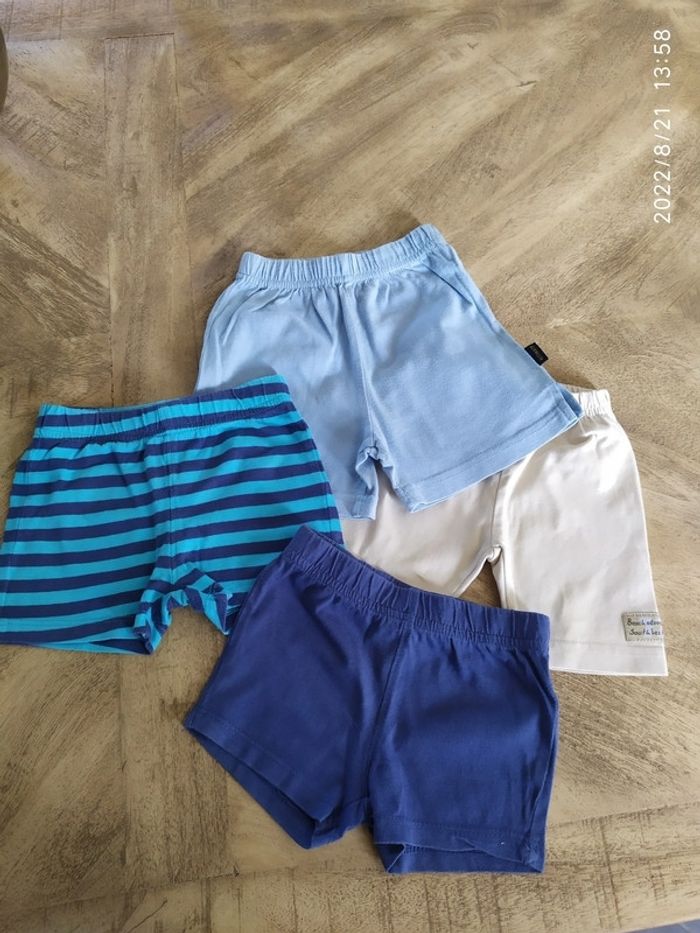Lot shorts 3 - 6 mois