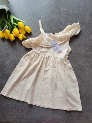 Robe 1 manche broderie