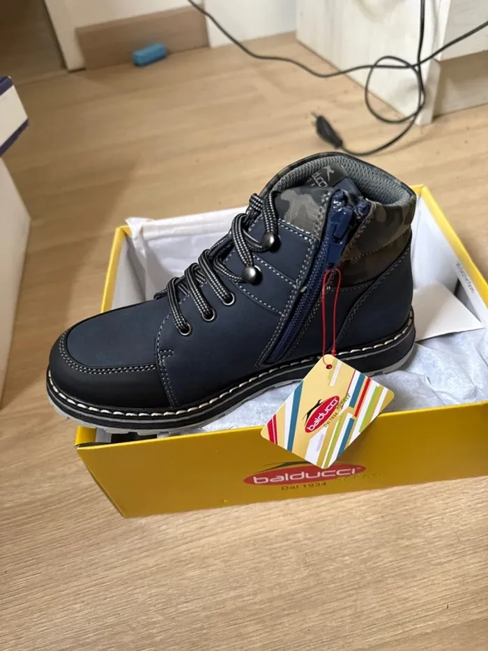 Superbes bottines garçon Balducci neuves avec étiquette pointure 32 - photo numéro 2
