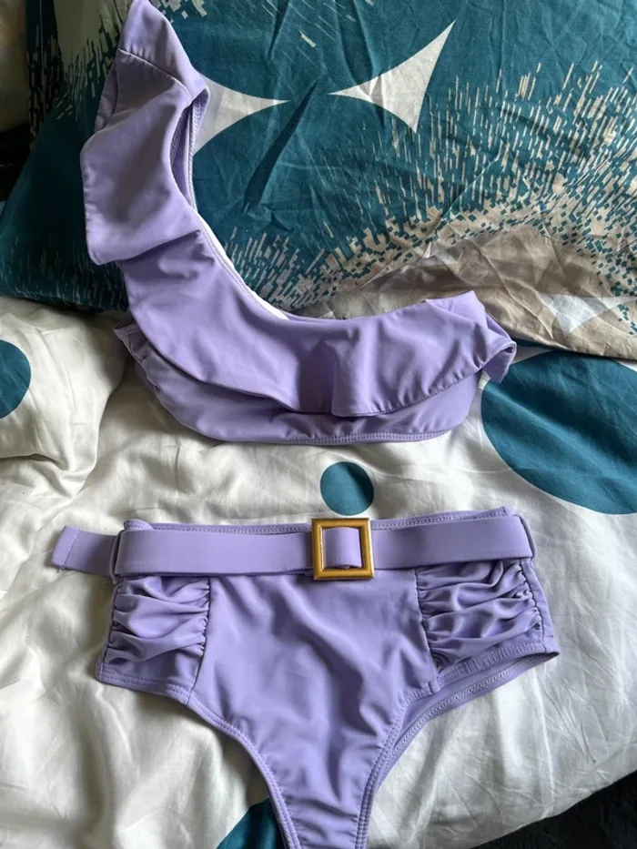 Maillot de bain, deux pièces - photo numéro 2