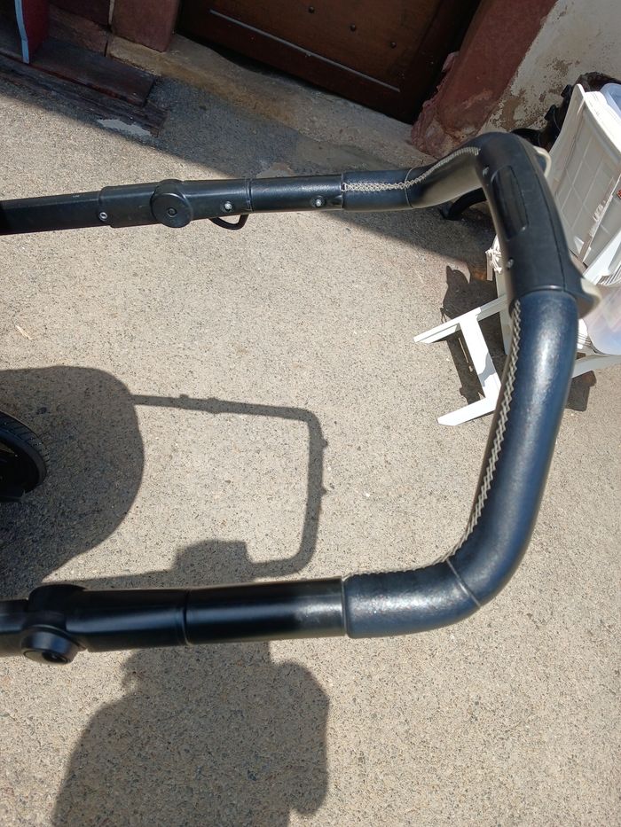 Poussette 3 roues - photo numéro 8