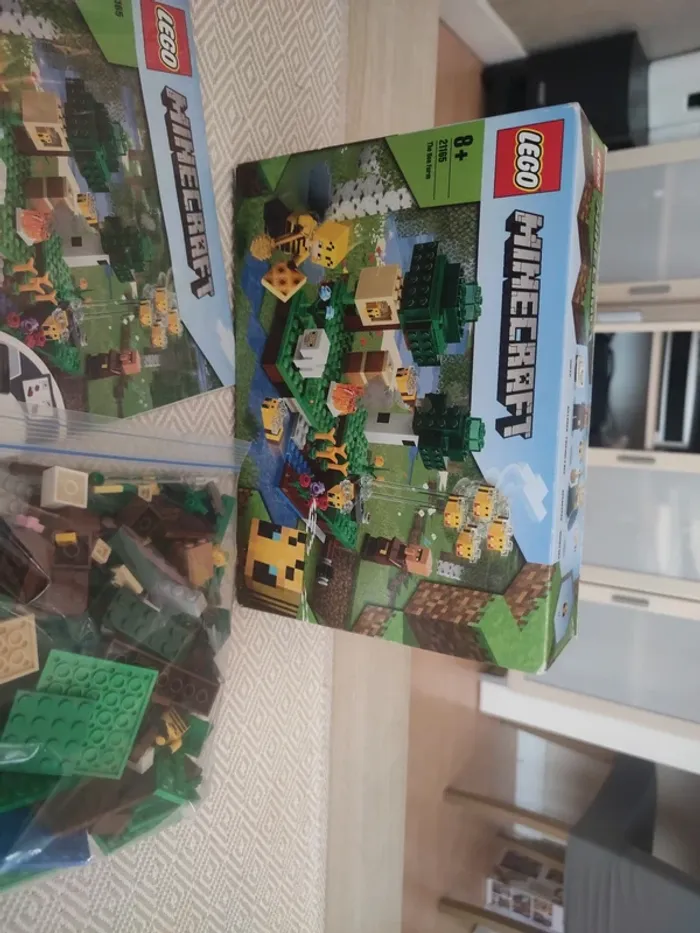 Lego Minecraft abeille 21165 - photo numéro 2