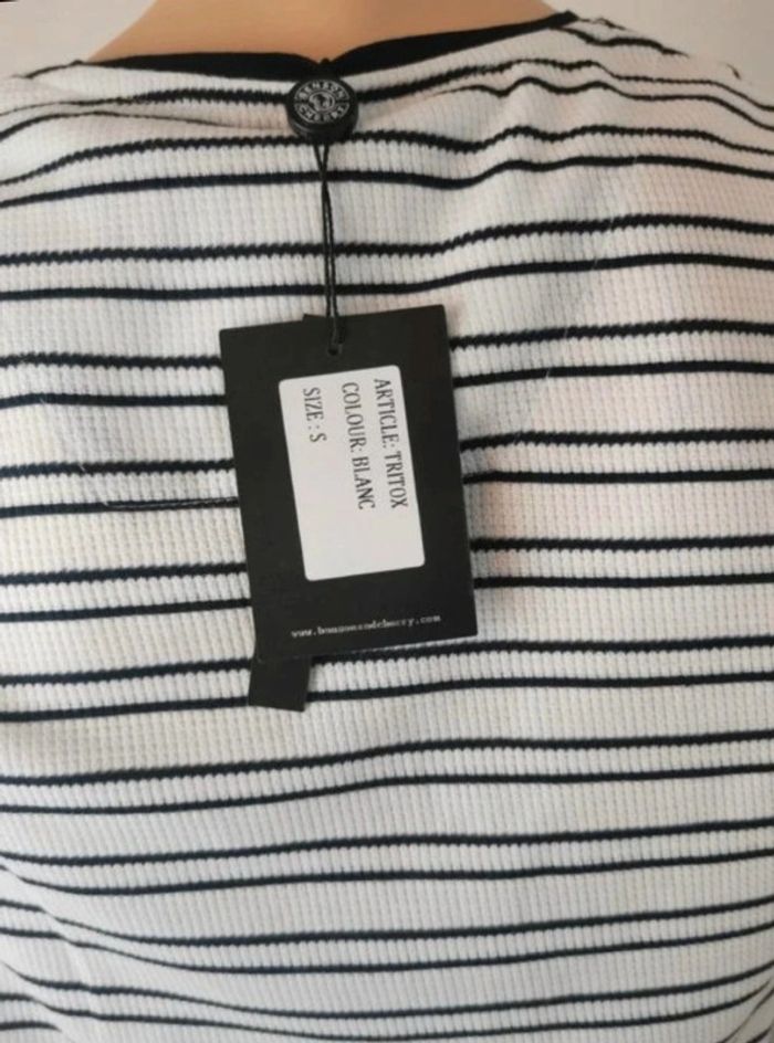 T-shirt tritox marque Benson & Cherry taille S neuf avec étiquette - photo numéro 5