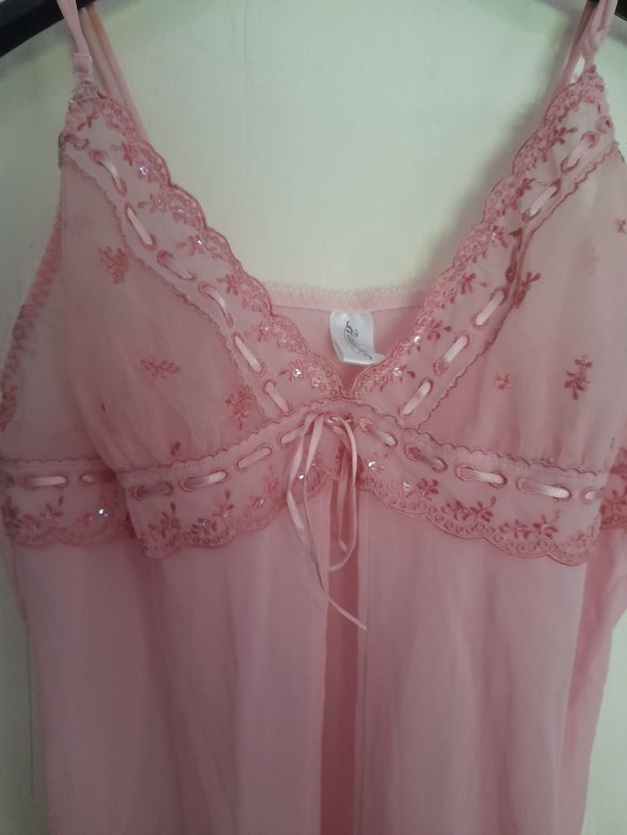 Nuisette rose transparente, marque A demi-mot, taille 48 - photo numéro 2