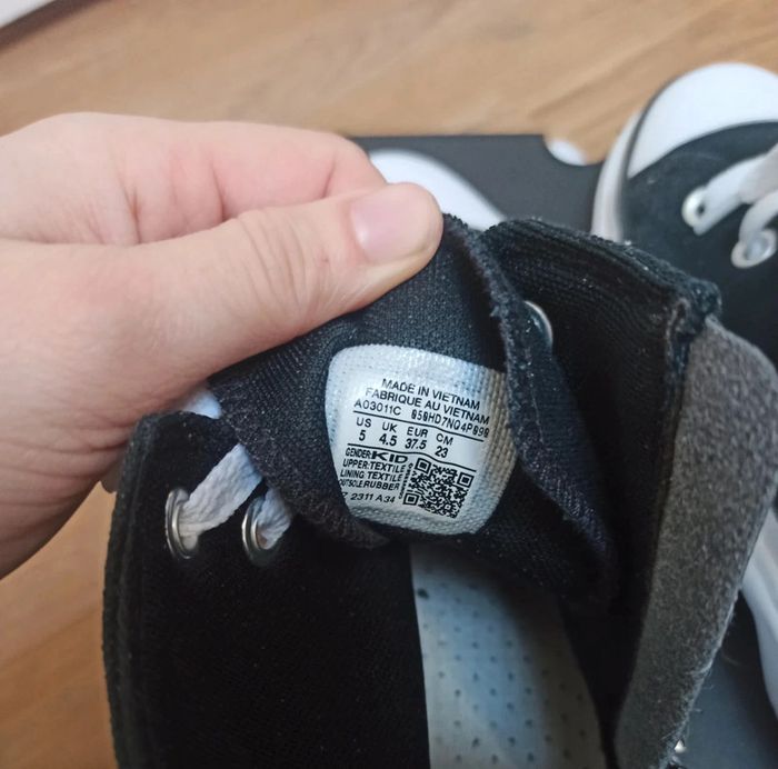 Paire de chaussures Converse - photo numéro 7
